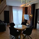 Zwierzyniecka 3*