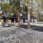 Zwierzyniecka Hotel apartamentowy