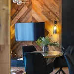 Zwierzyniecka Hotel apartamentowy