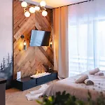 Aparthotel Zwierzyniecka 3*
