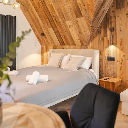 Zwierzyniecka Aparthotel