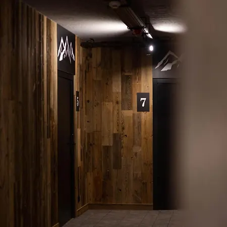 Zwierzyniecka Aparthotel 3*